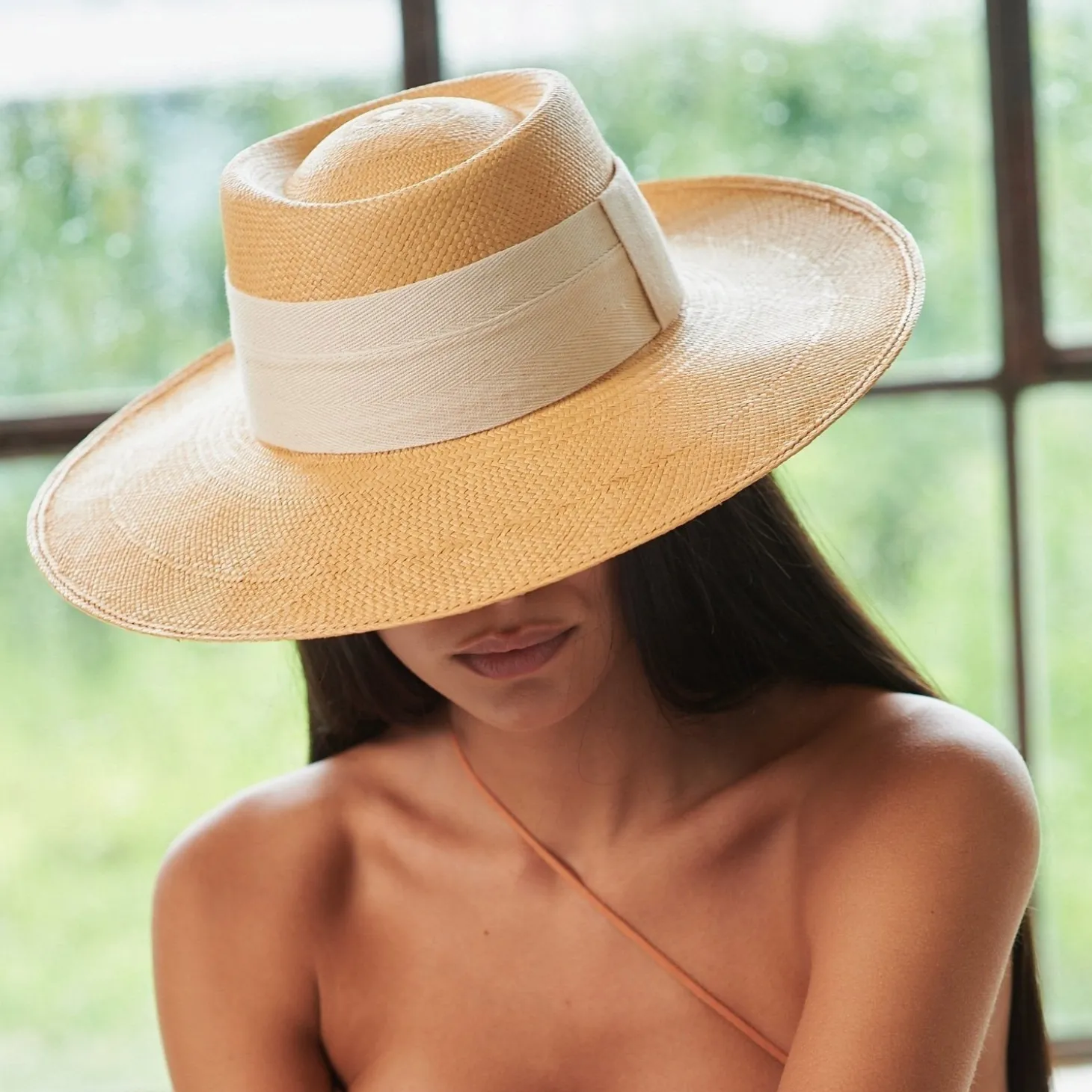 Mandarin - Wide Brim